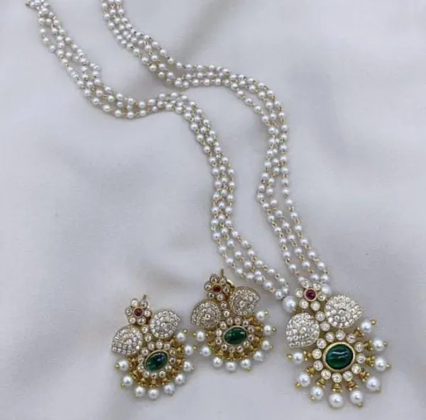 Gold-Tone_Pearl_Layered_Necklace_Set_For_Women