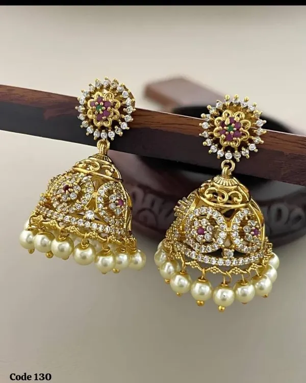 Gold_Tone_Traditional_Jhumka_Earrings_For_Women