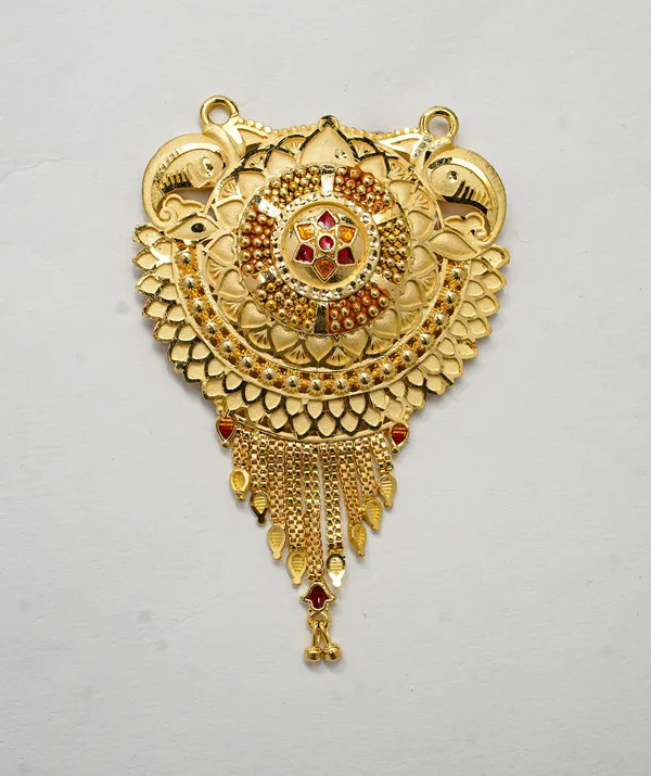 Premium_Gold_Plated__Traditional_Statement_Pendant_For_Women