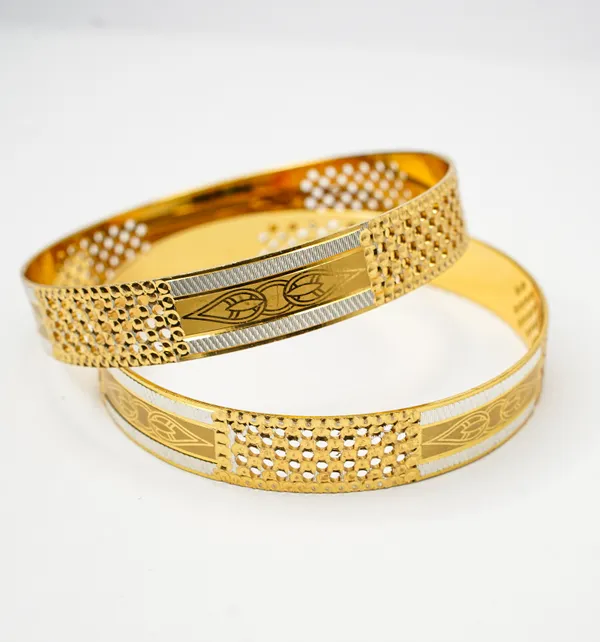 Premium_Gold_Plated__Textured_Floral_Bangle_Set_Of_2_For_Women