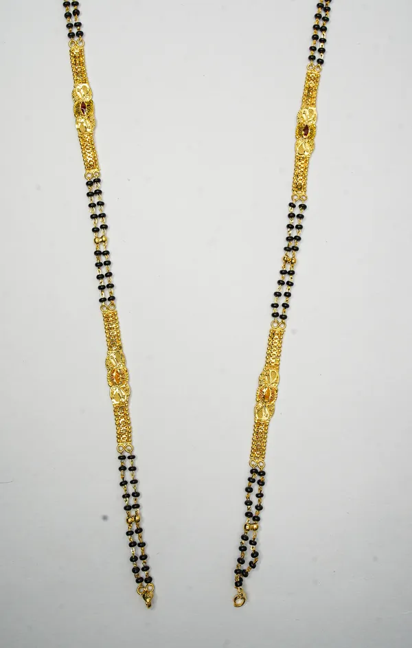 Premium_Gold_Plated__Black_Beaded_Mangalsutra_For_Women