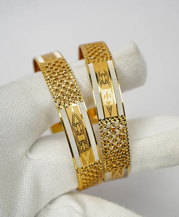 Premium_Gold_Plated__Textured_Floral_Bangle_Set_Of_2_For_Women