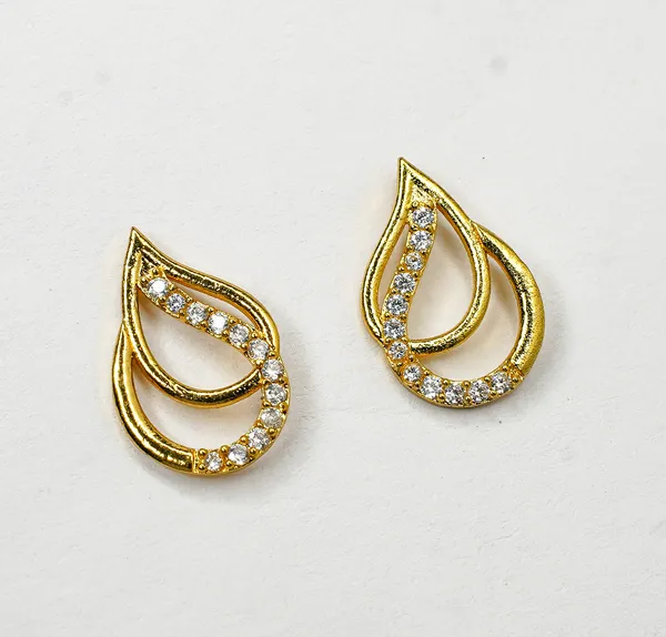 Premium_Gold_Plated__Rhinestone_Drop_Earrings_For_Women