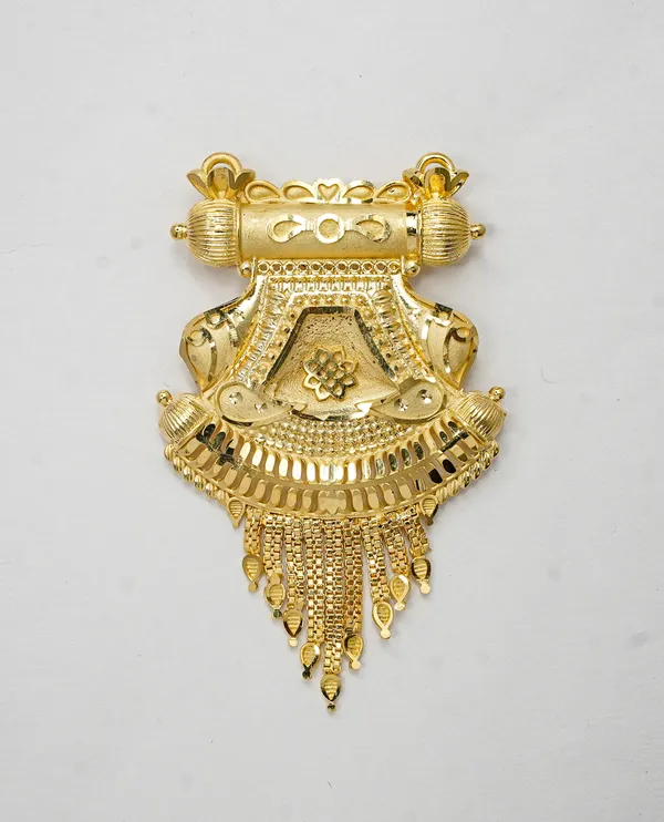 Premium_Gold_Plated__Traditional_Pendant_For_Women