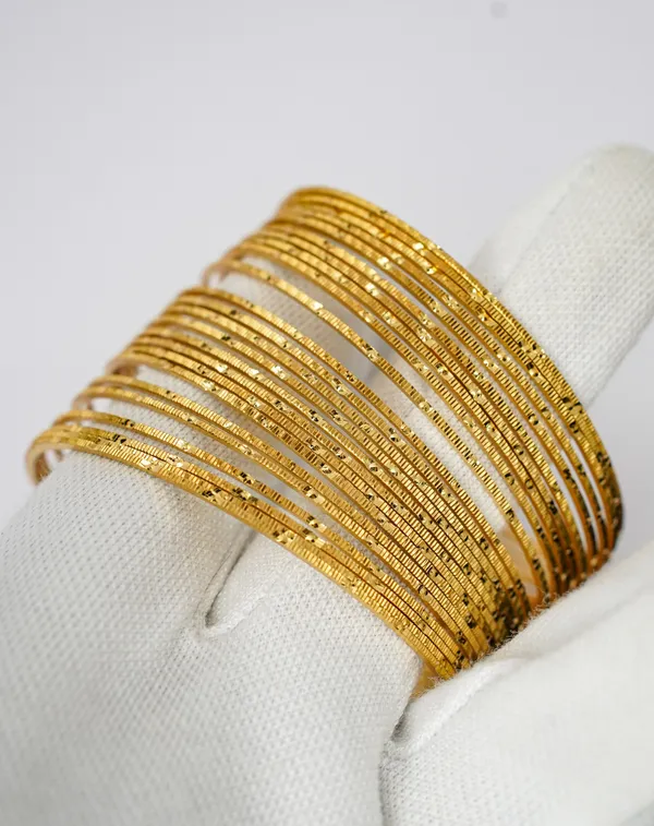 Premium_Gold_Plated__Textured_Bangle_Set_For_Women