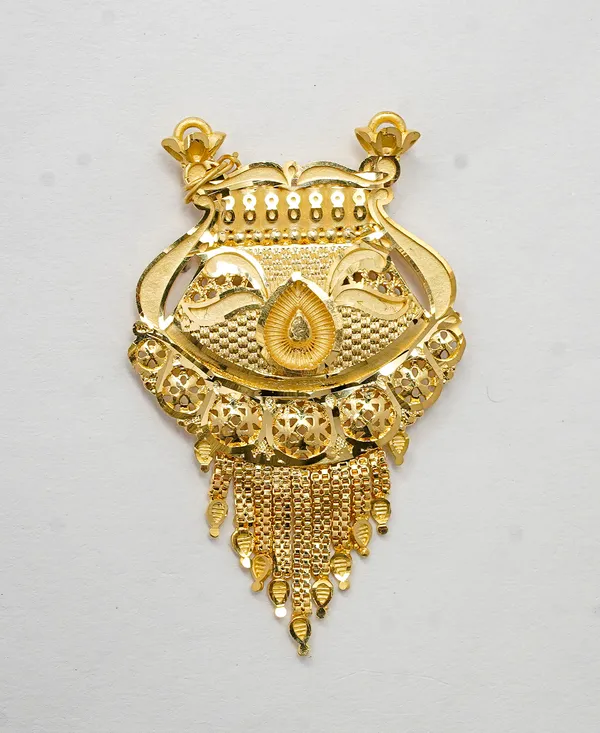 Premium_Gold_Plated__Statement_Pendant_For_Women