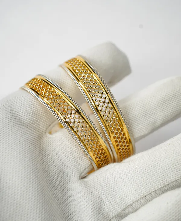 Gold_Silver_Brass_Dual-Tone_Textured_Bangle_Set_Of_2_For_Women