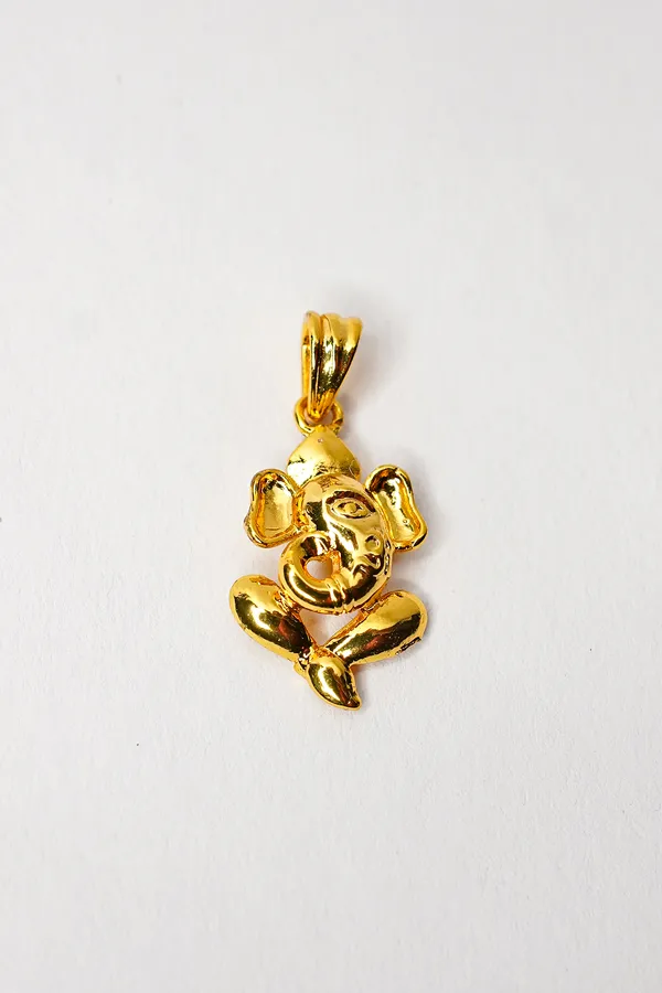 Premium_Gold_Plated__Ganesha_Pendant_Necklace_For_Women