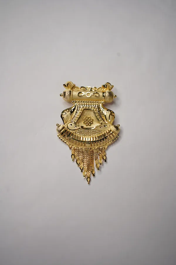 Premium_Gold_Plated__Traditional_Pendant_For_Women