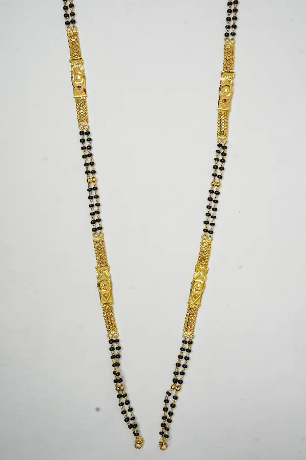Premium_Gold_Plated__Black_Beaded_Mangalsutra_For_Women