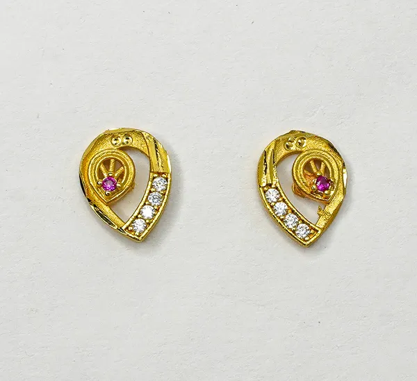 Premium_Gold_Plated__Teardrop_Stud_Earrings_For_Women