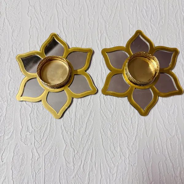 Metal_Lotus_Design_Diya_Set_Of_2