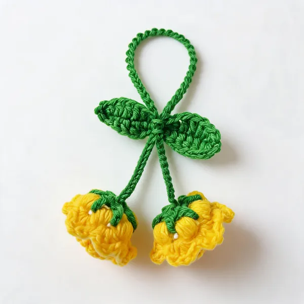 Crochet_Floral_Bag_Charm