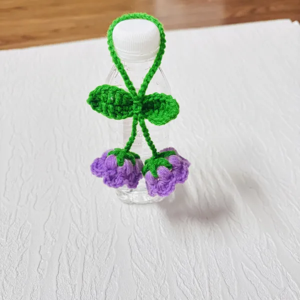 Green_Crochet_Flower_Bag_Charm