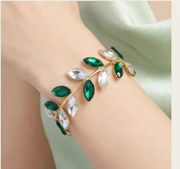Green_Metal_Bracelet_Women