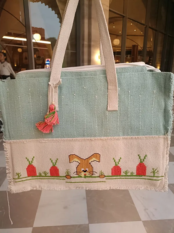 Beige_Jute_Tote_Bag_Women