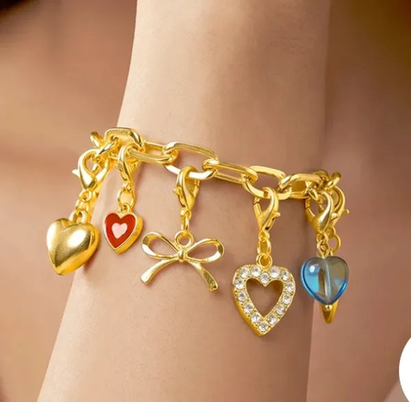 Gold_Metal_Bracelet_Women