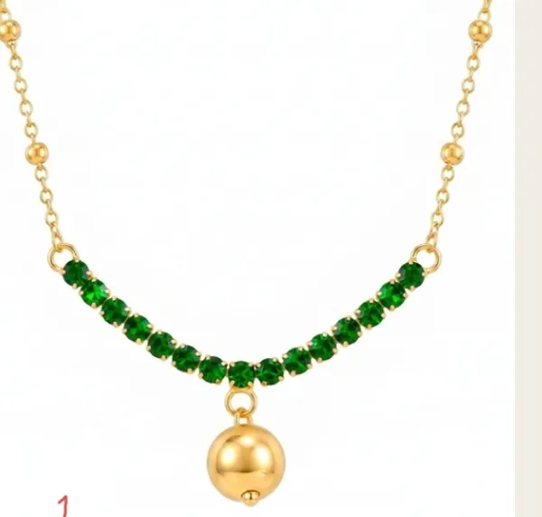 Green_Metal_Necklace_Women
