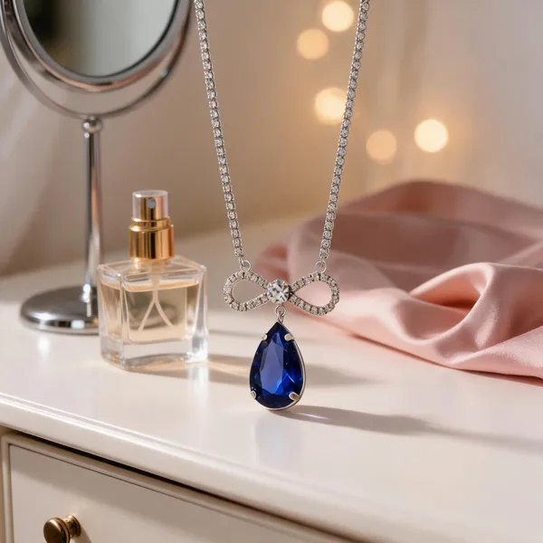Blue_Metal_Necklace_Women