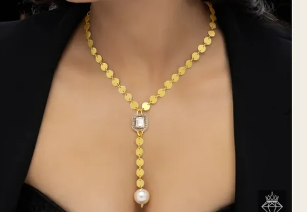 Gold_Metal_Necklace_Women