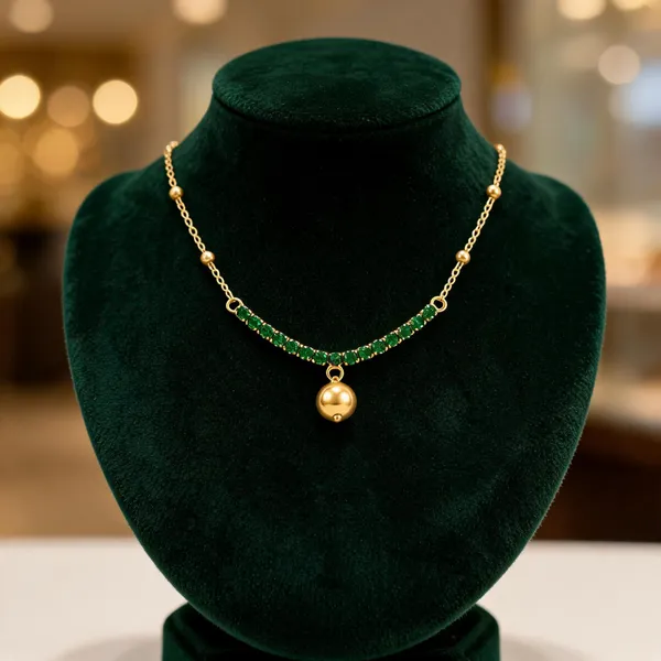 Green_Metal_Necklace_Women