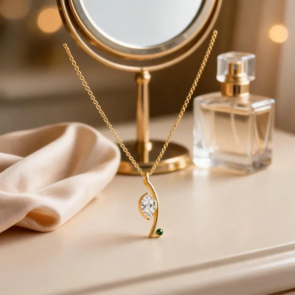 Gold_Metal_Necklace_Women