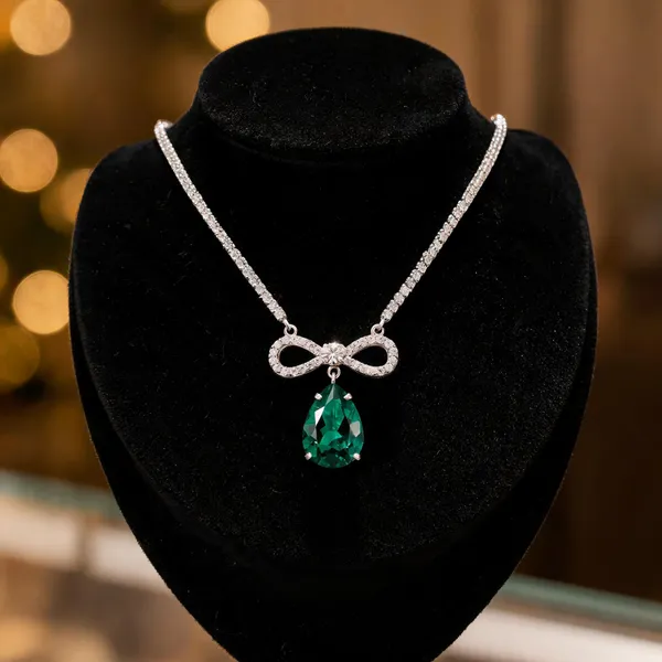 Green_Metal_Necklace_Women