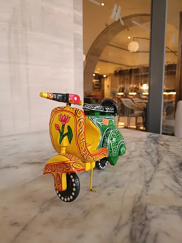 Yellow_Wooden_Scooter_-_Gift_For_Kids_