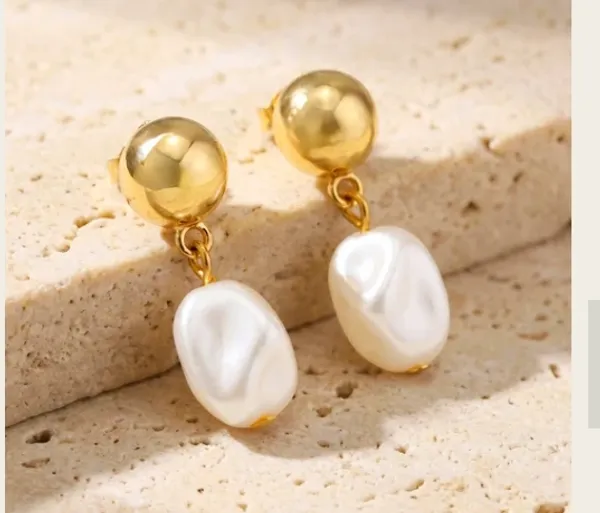 White_Metal_Earring_Women