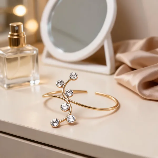 Gold_Metal_Bracelet_Women