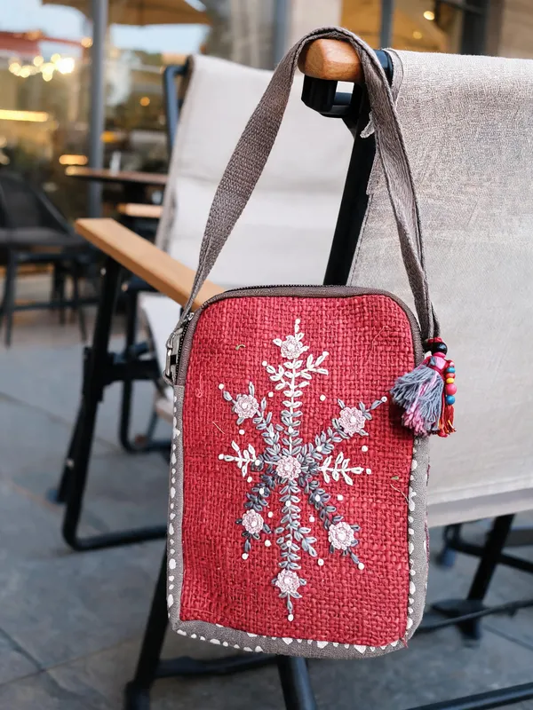 Red_Jute_Mobile_Bag_Mobile_Users