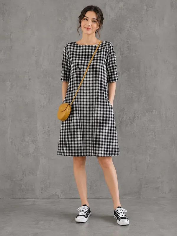 Black_Checkered_Cotton_Flex_A-Line_Dress_For_Women