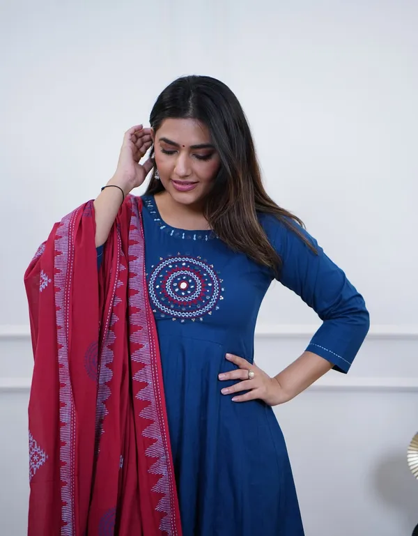 Blue_Anarkali_Kurta_Set_With_Dupatta_for_Women