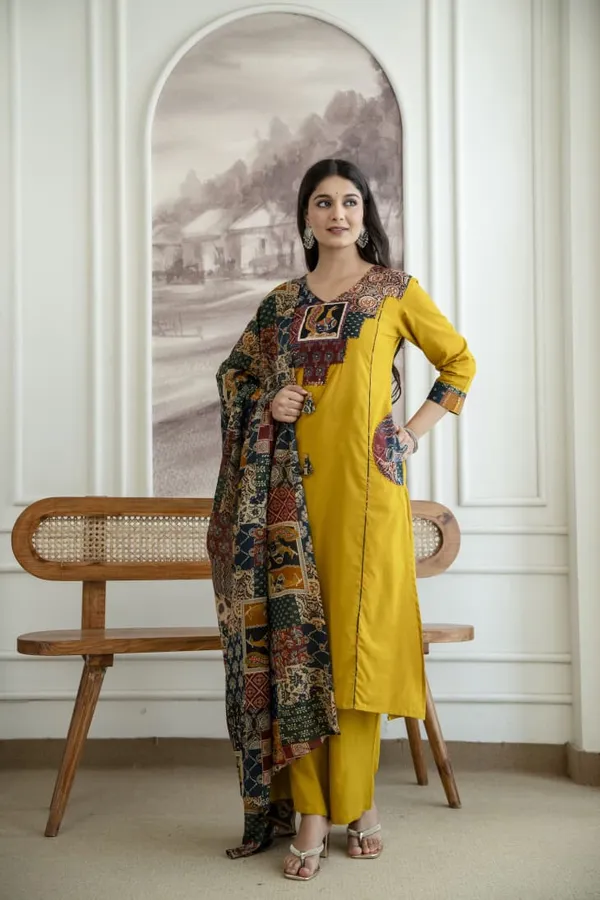 Yellow_Printed_Straight_Kurta_Set_for_Women