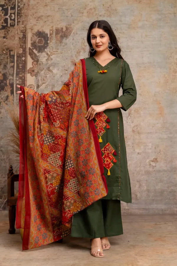 Green_Printed_Kurta_Set_for_Women