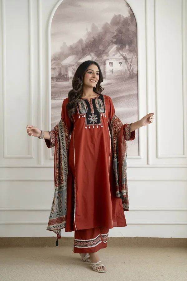 Red_Printed_Ethnic_Kurta_Set_for_Women