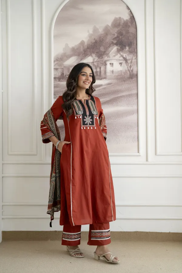 Red_Printed_Ethnic_Kurta_Set_for_Women