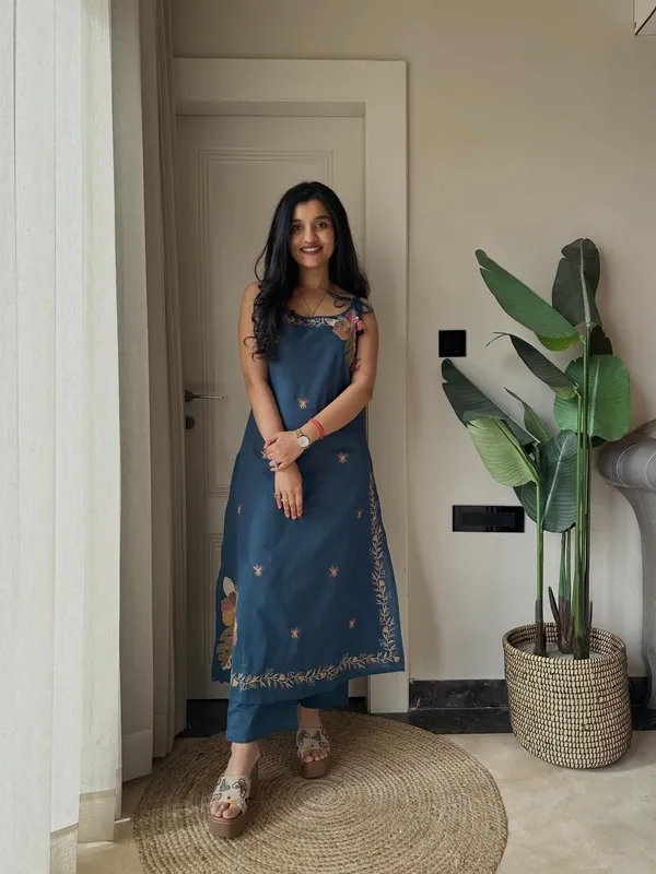 Blue_Printed_Sleeveless_Kurta_Set_for_Women
