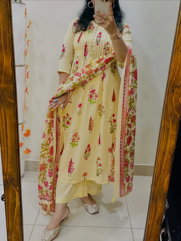 Cream_Floral_Print_Anarkali_Suit_Set_for_Women