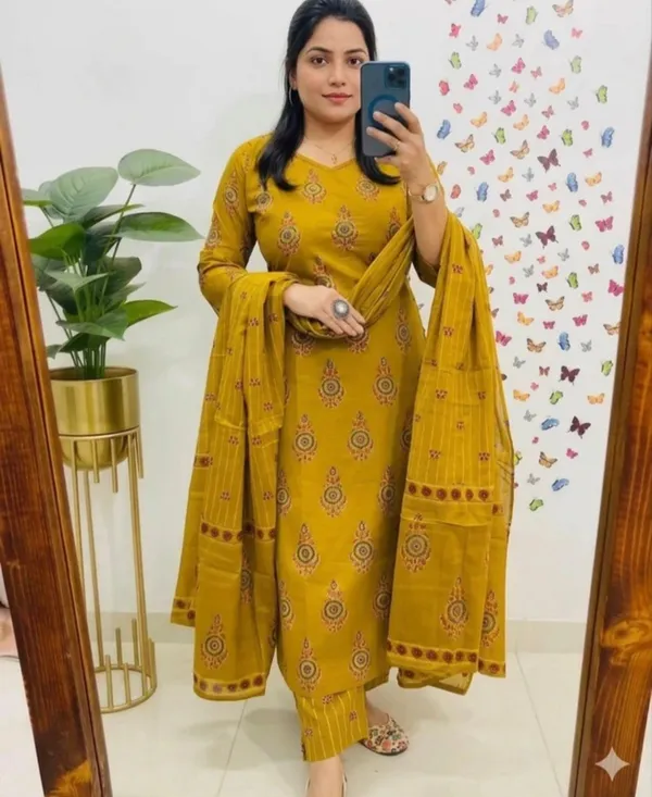 Mustard_Printed_Straight_Kurta_Set_for_Women