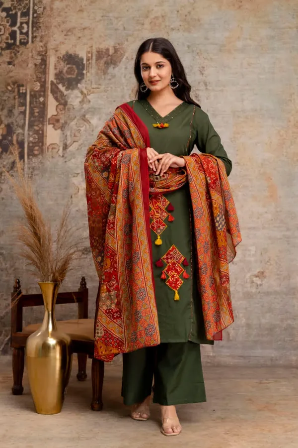 Green_Printed_Kurta_Set_for_Women
