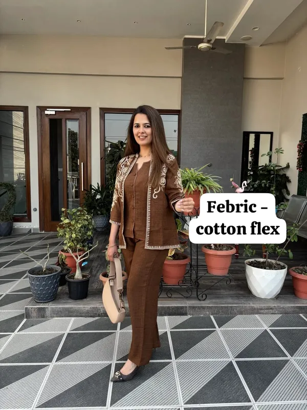 Brown_Cotton_Flex_Embroidered_Kurta_Set_for_Women