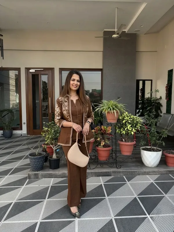 Brown_Cotton_Flex_Straight_Embroidered_Kurta_Set_For_Women