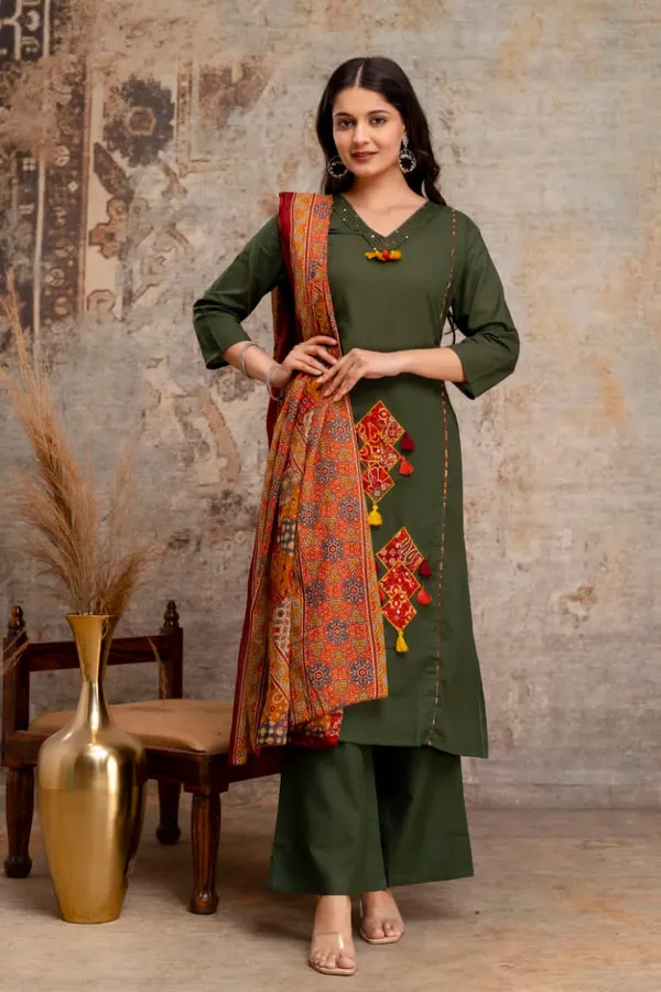 Green_Printed_Kurta_Set_for_Women