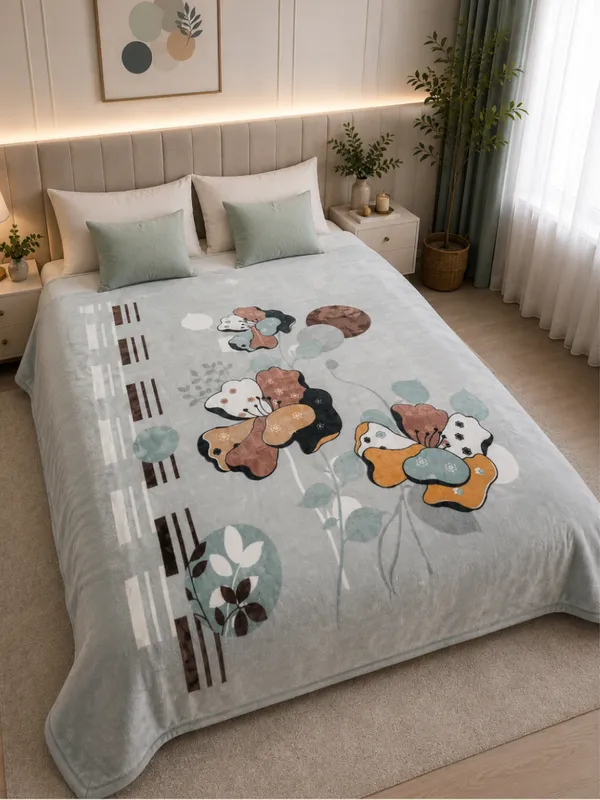 Grey_Contemporary_Floral_Print_Blanket