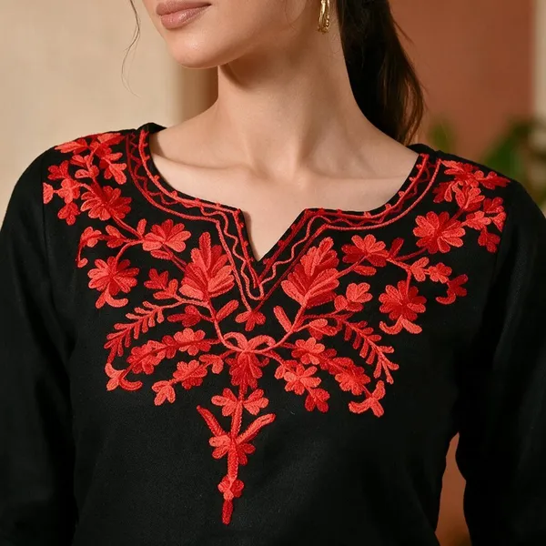 Black_Floral_Embroidered_Straight_Short_Kurta_For_Women