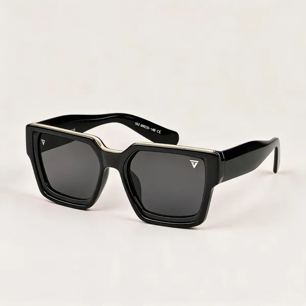 Black_Plastic_Sunglasses_For_Women
