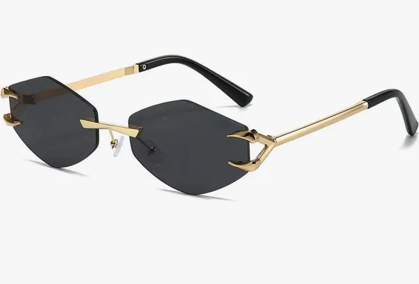Black_Metal_Sunglasses_For_Women