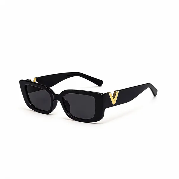 Black_Plastic_Sunglasses_For_Women