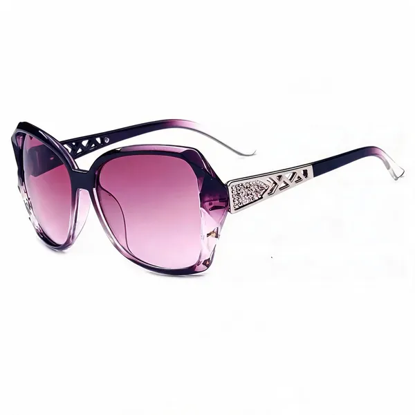 Black_Plastic_Sunglasses_For_Women